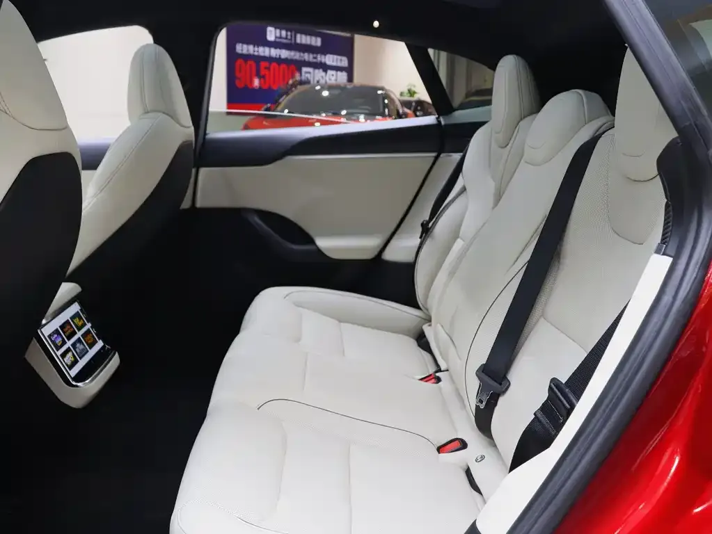 Tesla Model S 2024 из CN, фото 2