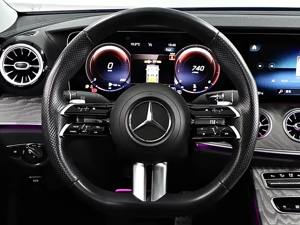 Mercedes-Benz CLS — фото 10
