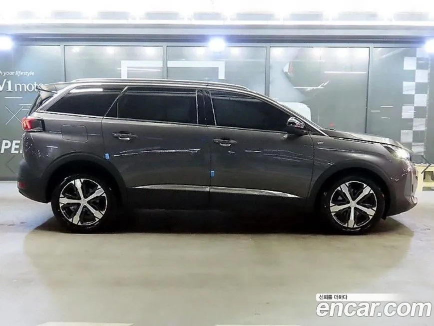 Peugeot 5008 2021 из KR, фото 5