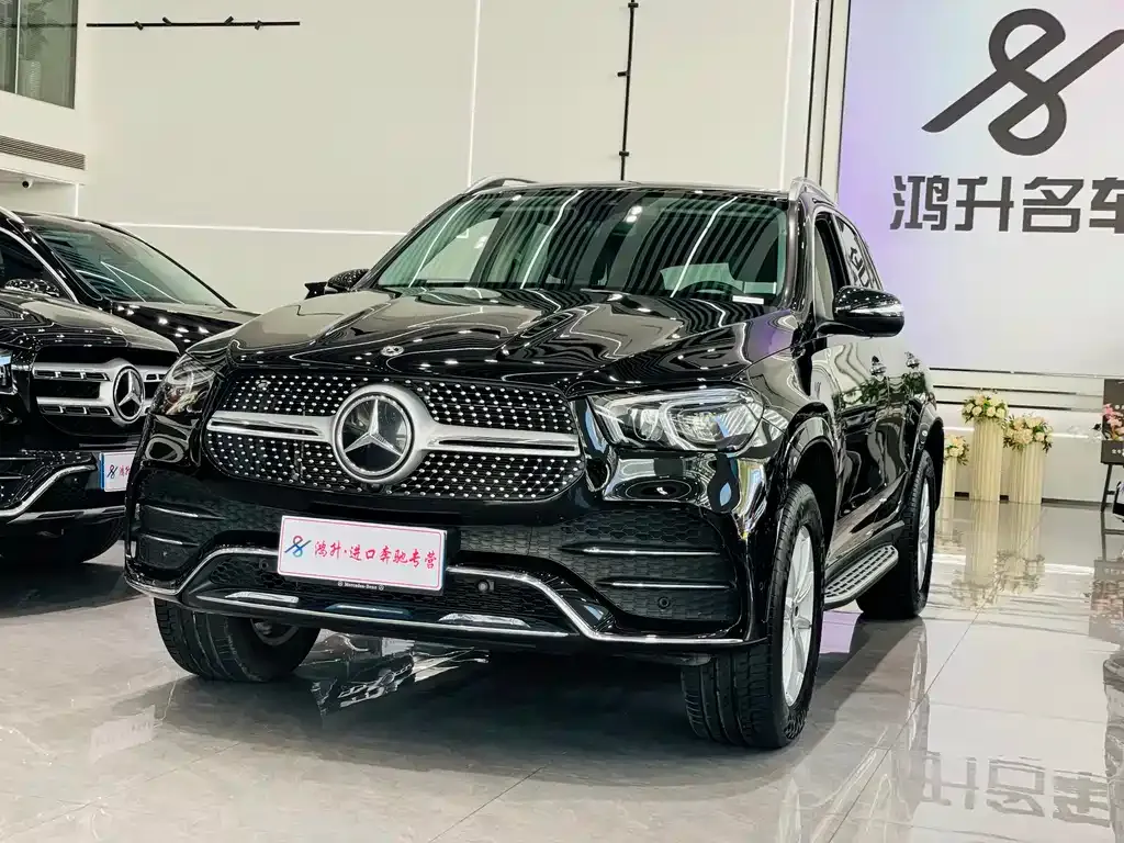 Mercedes-Benz GLE — фото 1