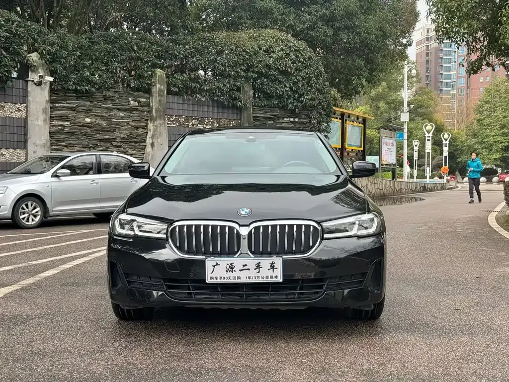 BMW 5 Series — фото 4