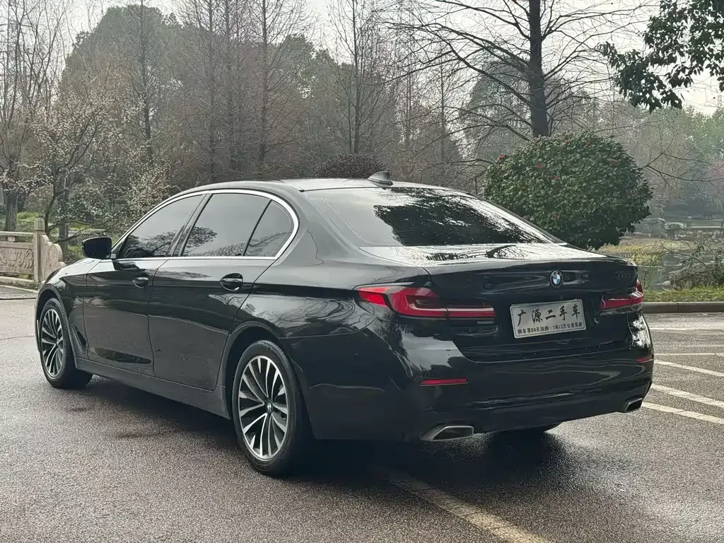 BMW 5 Series — фото 3