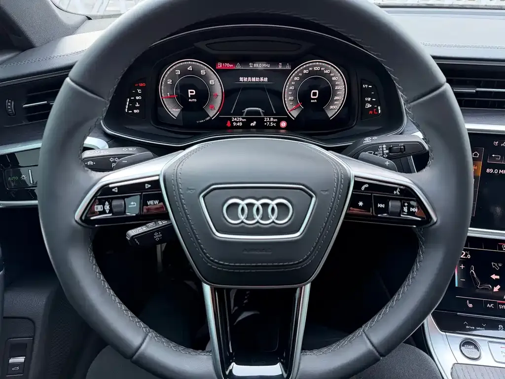 Audi A6L — фото 3
