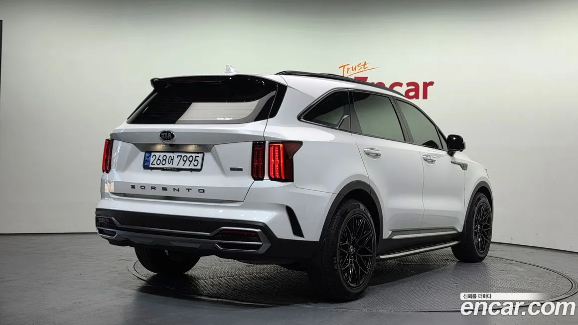 Kia Sorento — фото 9