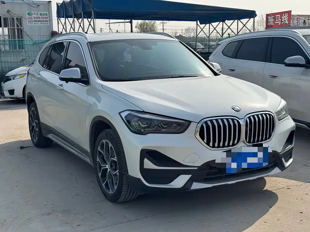 BMW X1 — фото 10