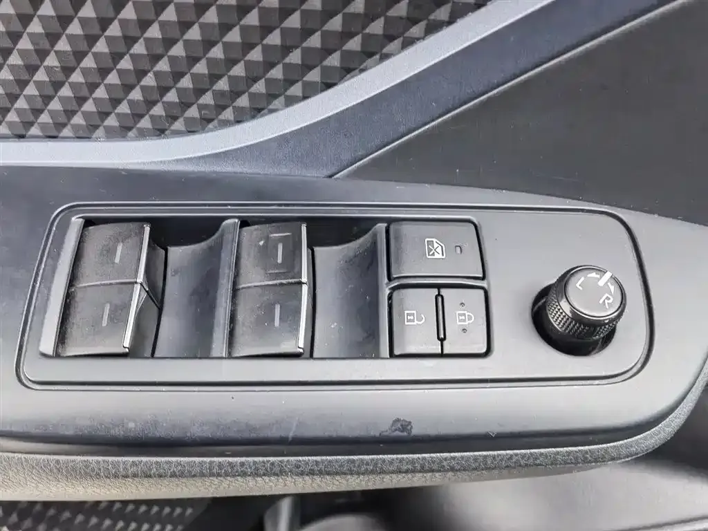 Toyota IZOA 2022 из CN, фото 9