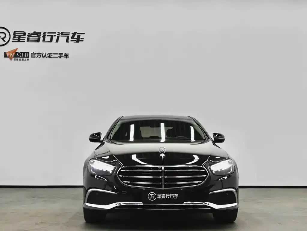 Mercedes-Benz E-Class — фото 2