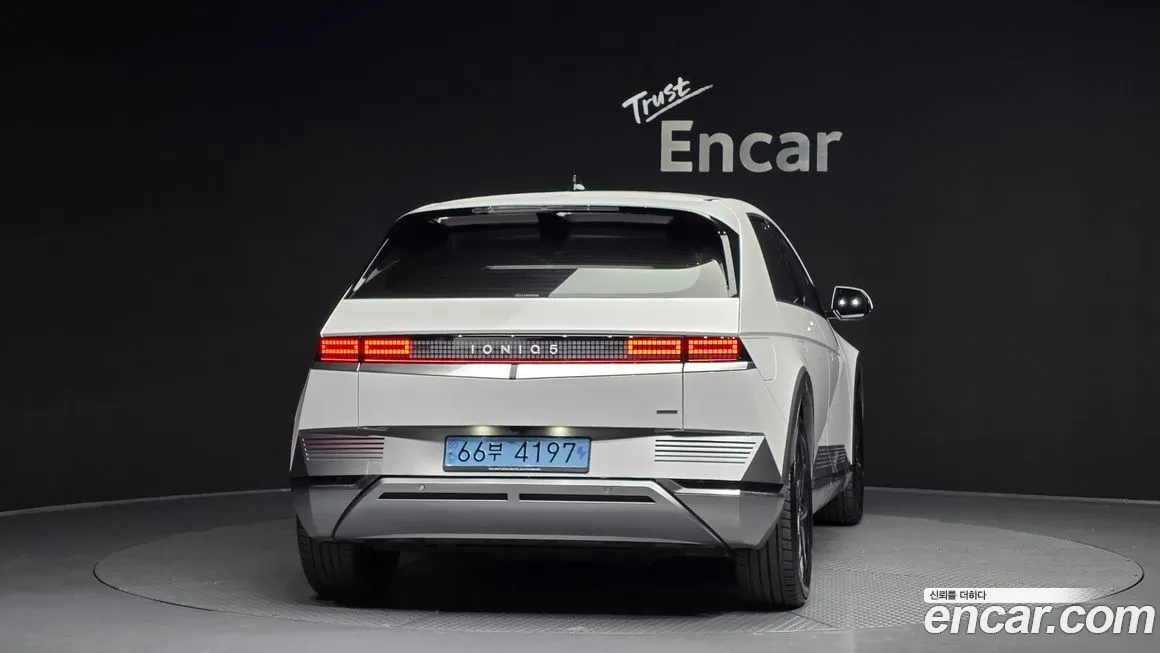 Hyundai Ioniq5 — фото 2