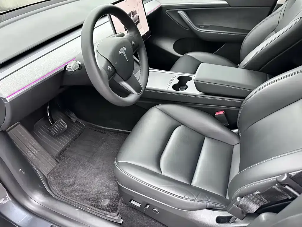 Tesla Model Y — фото 7