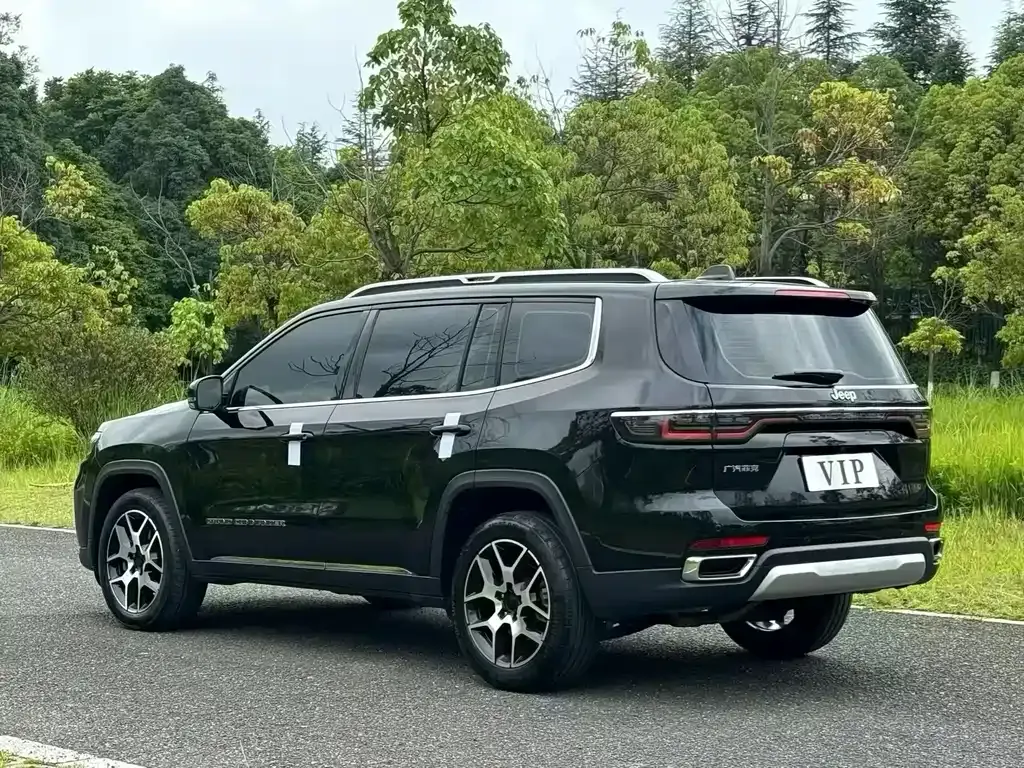 Jeep Grand Commander 2022 из CN, фото 10