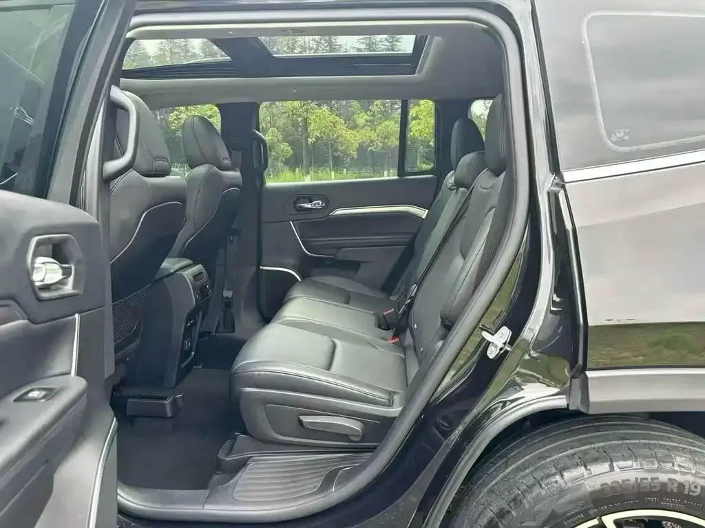 Jeep Grand Commander 2022 из CN, фото 2