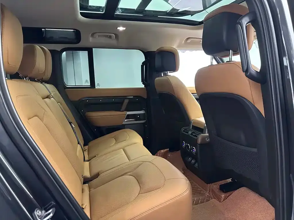 Land Rover Defender 2024 из CN, фото 6