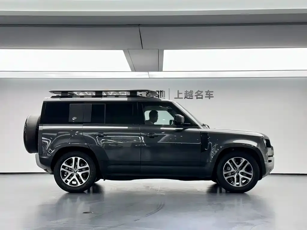 Land Rover Defender 2024 из CN, фото 3