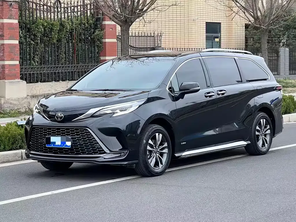 Toyota Granvia 2025 из CN, фото 1