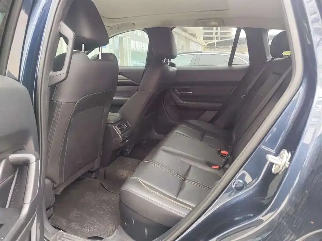 Mazda CX-50 2023 из CN, фото 4