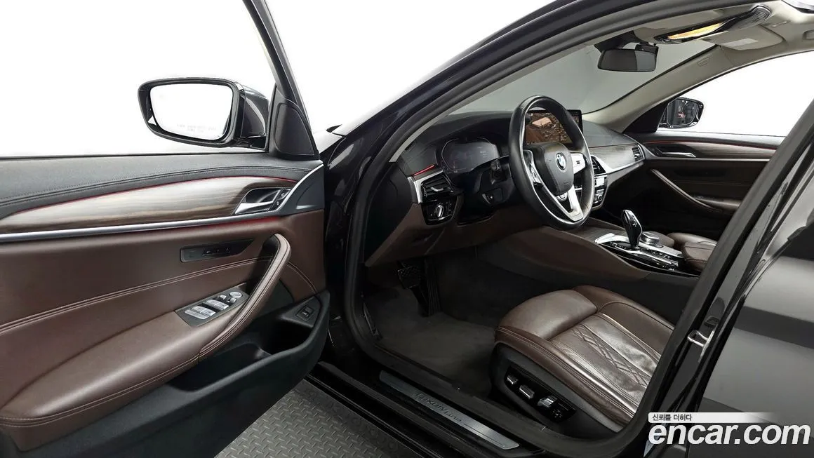 BMW 5-Series 2021 из KR, фото 4