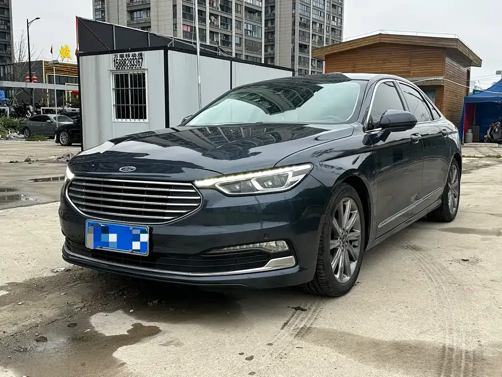 Ford Taurus