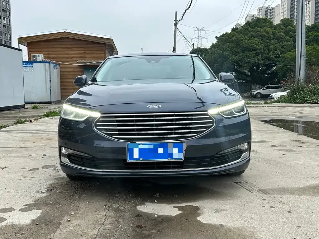 Ford Taurus 2021 из CN, фото 7