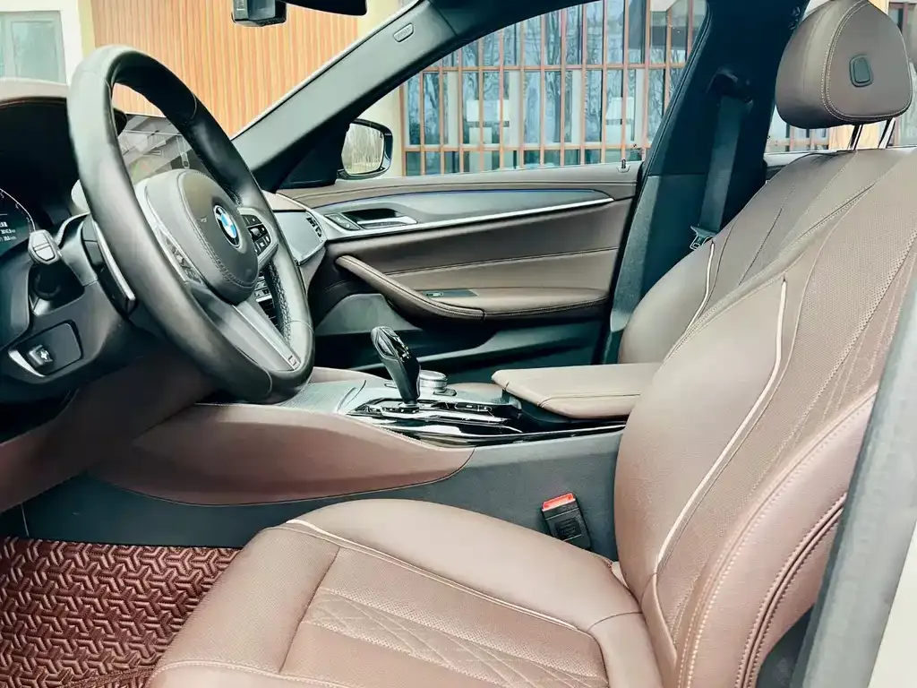 BMW 5 Series — фото 2