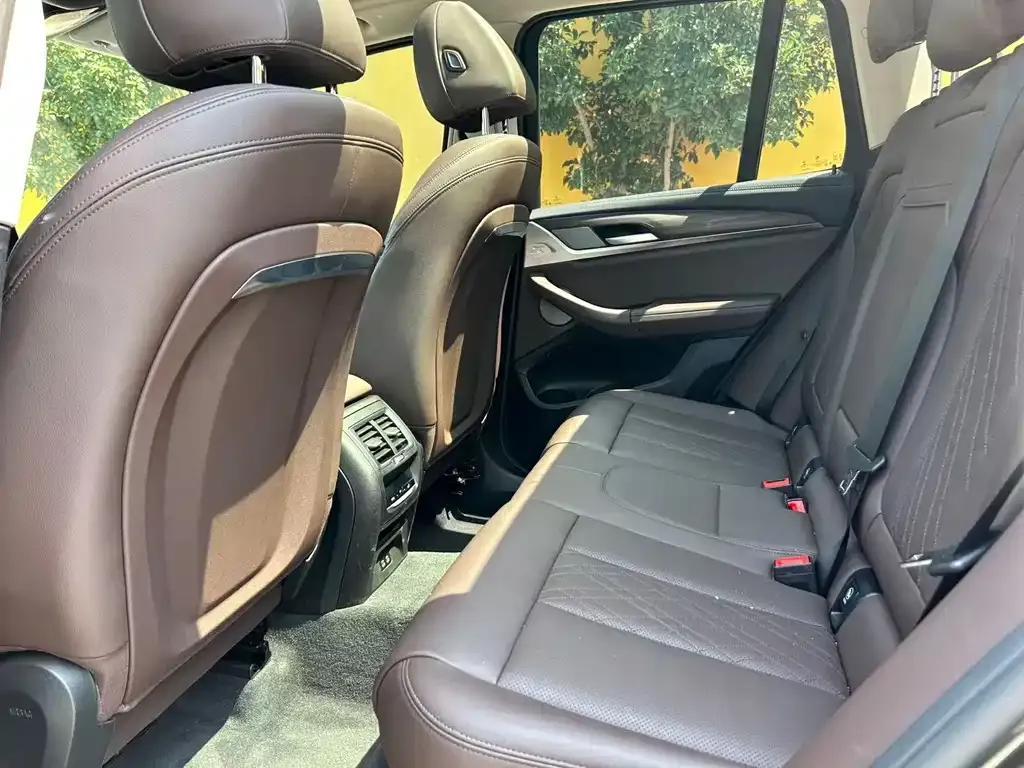 BMW X3 2021 из CN, фото 2