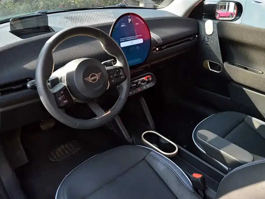 MINI Cooper EV 2024 из CN, фото 3