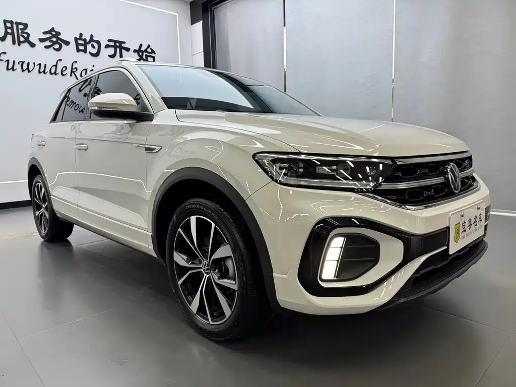 Volkswagen T-Roc — фото 7