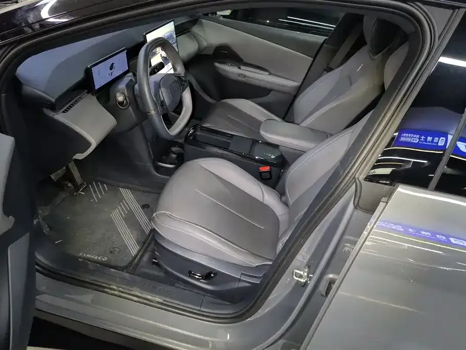 Lynk & Co Z20 2025 из CN, фото 4