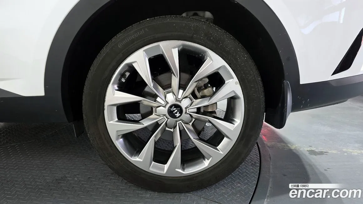 Kia Sorento — фото 9