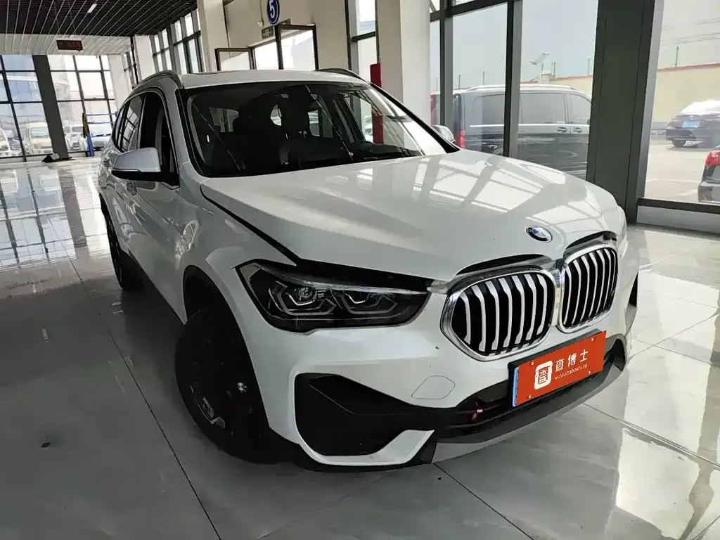 BMW X1 — фото 4