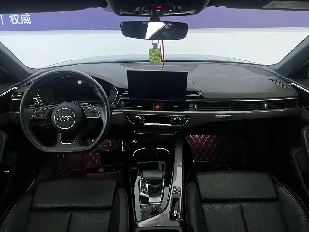 Audi A4L 2022 из CN, фото 9