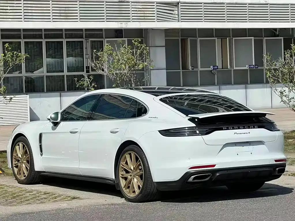 Porsche Panamera — фото 8