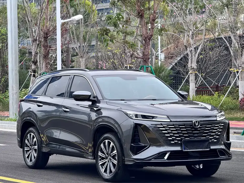 Changan CS75PLUS — фото 9