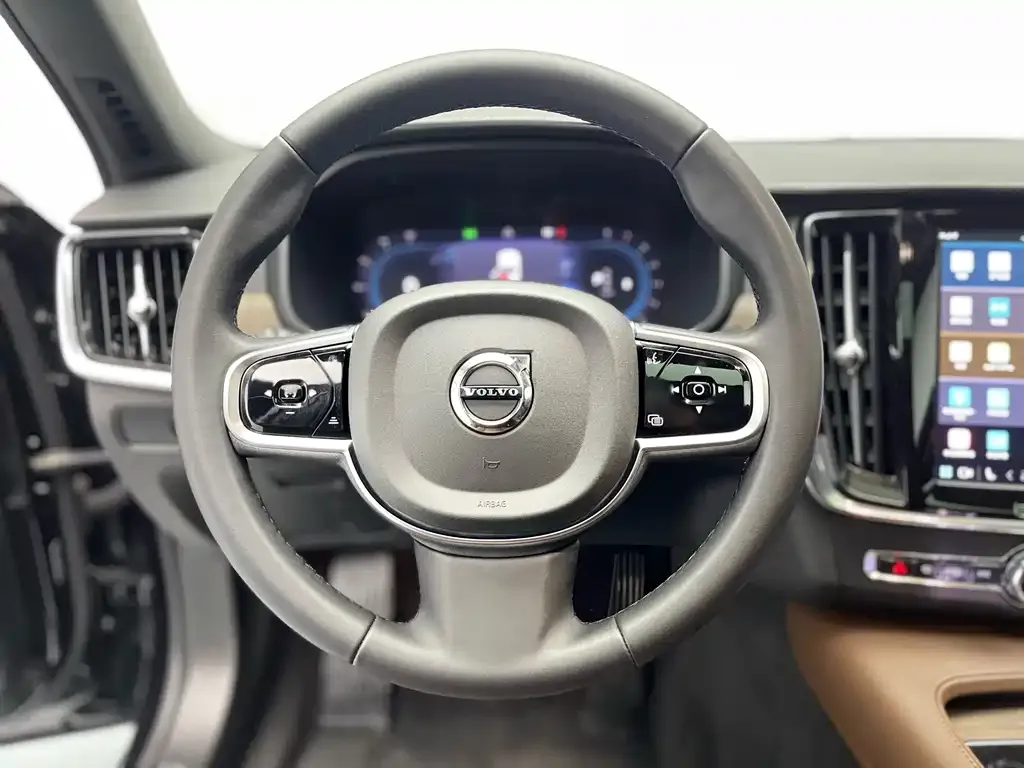 Volvo S90 — фото 6