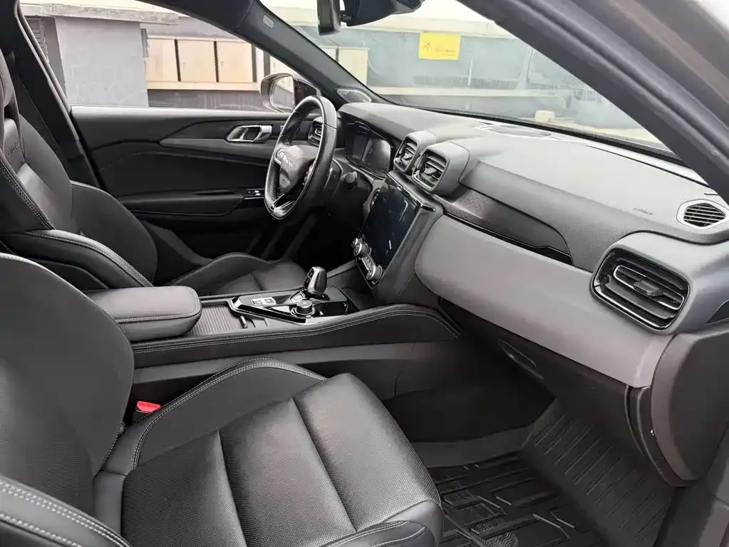 Lynk & Co 03 2021 из CN, фото 9