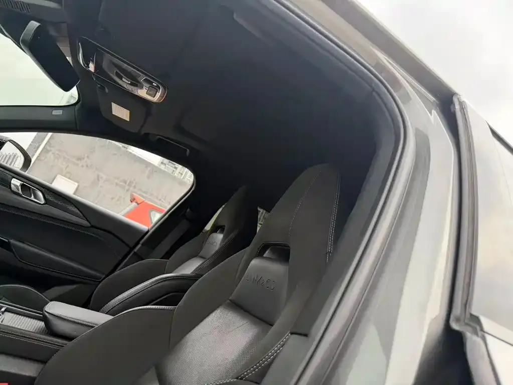 Lynk & Co 03 2021 из CN, фото 4