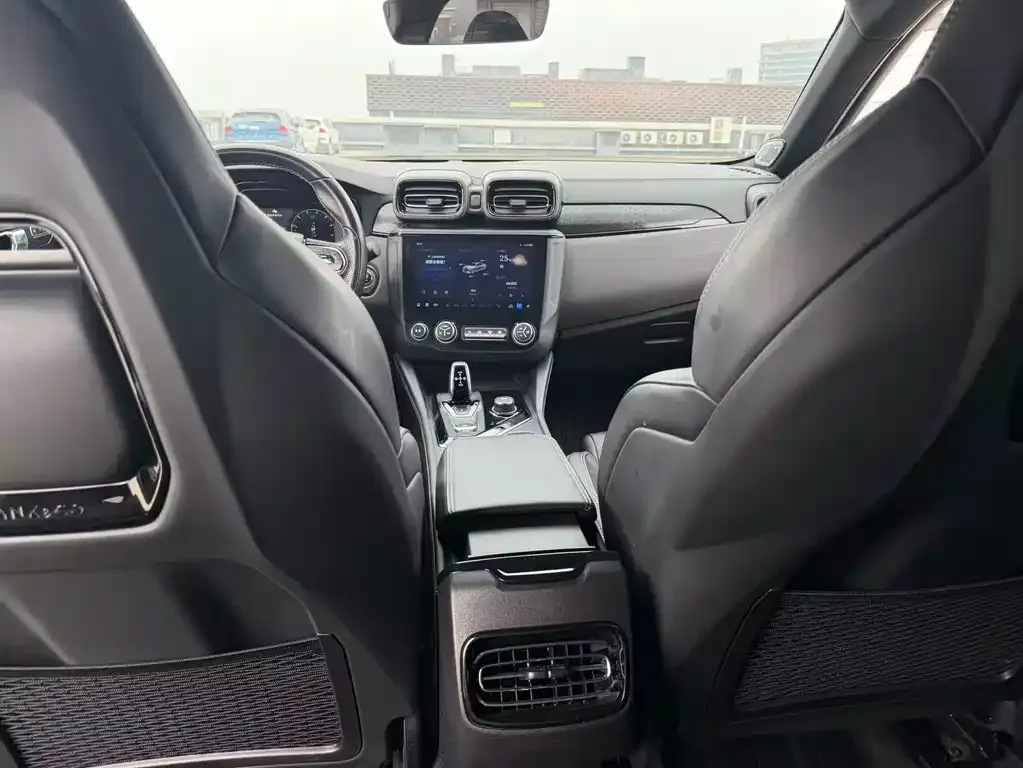 Lynk & Co 03 2021 из CN, фото 8