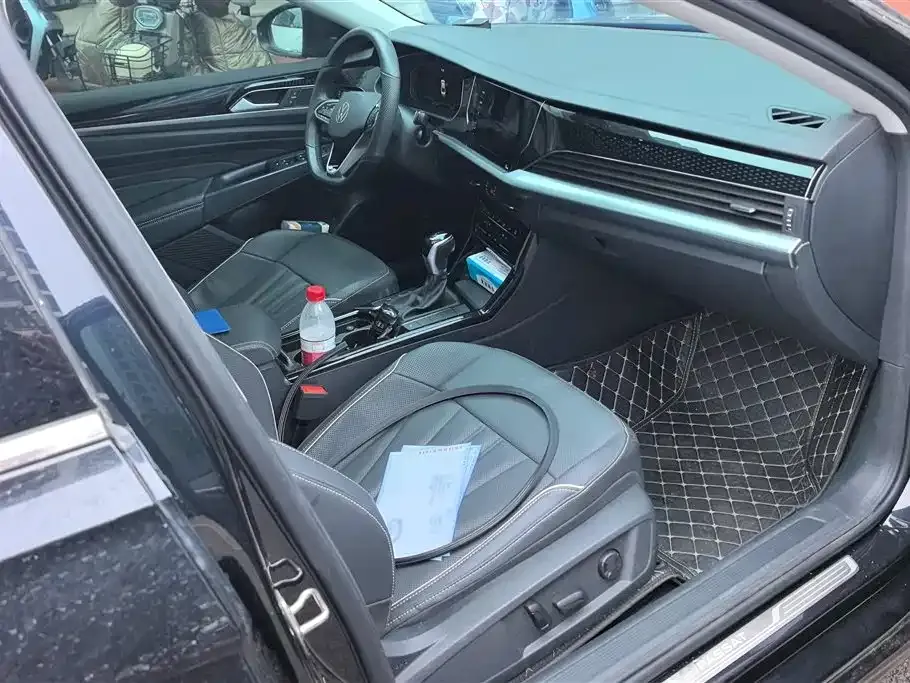 Volkswagen Passat 2024 из CN, фото 3