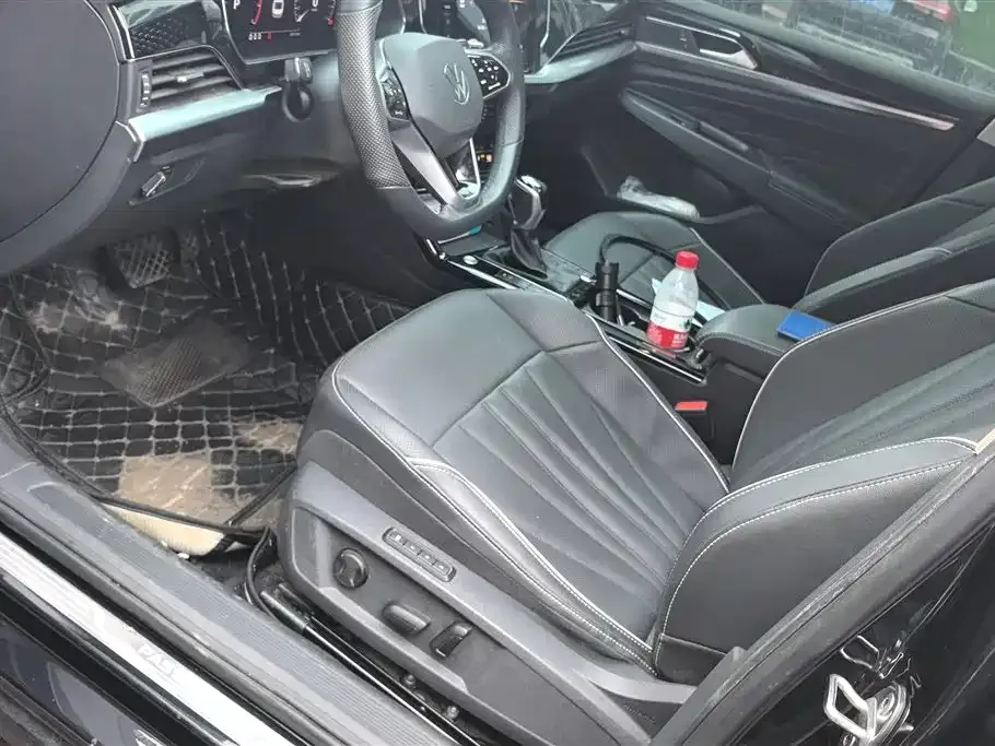 Volkswagen Passat 2024 из CN, фото 4