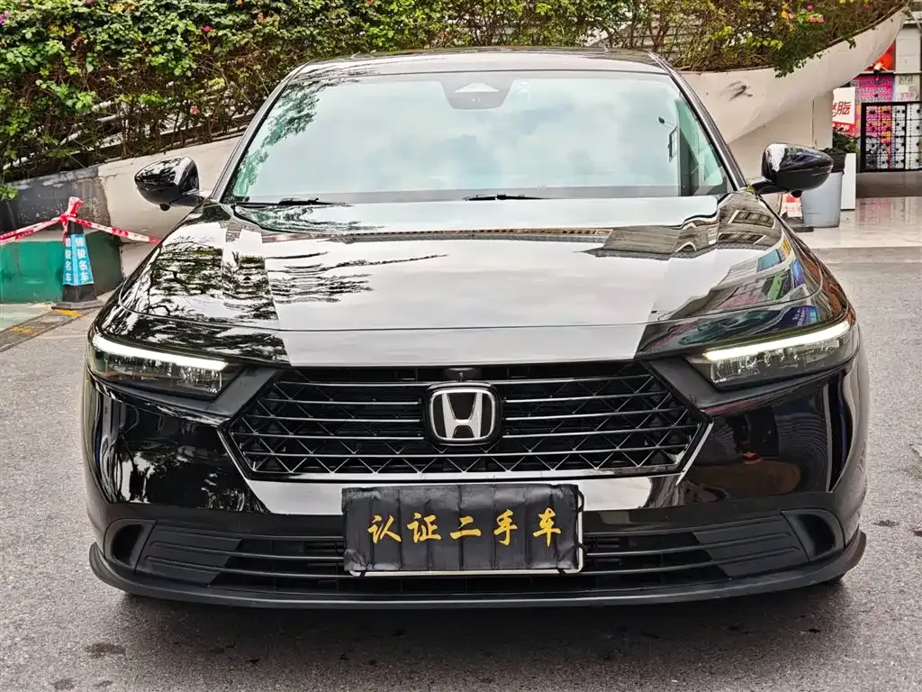 Honda Accord — фото 7