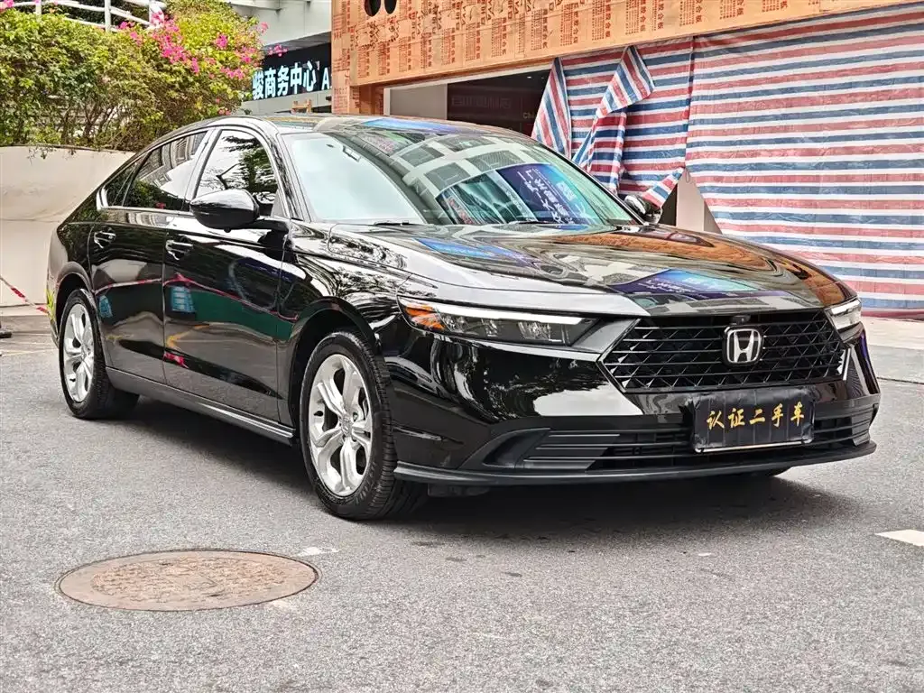 Honda Accord — фото 10