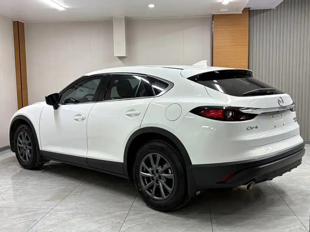 Mazda CX-4 — фото 6