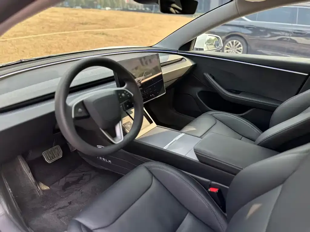 Tesla Model 3 2024 из CN, фото 5