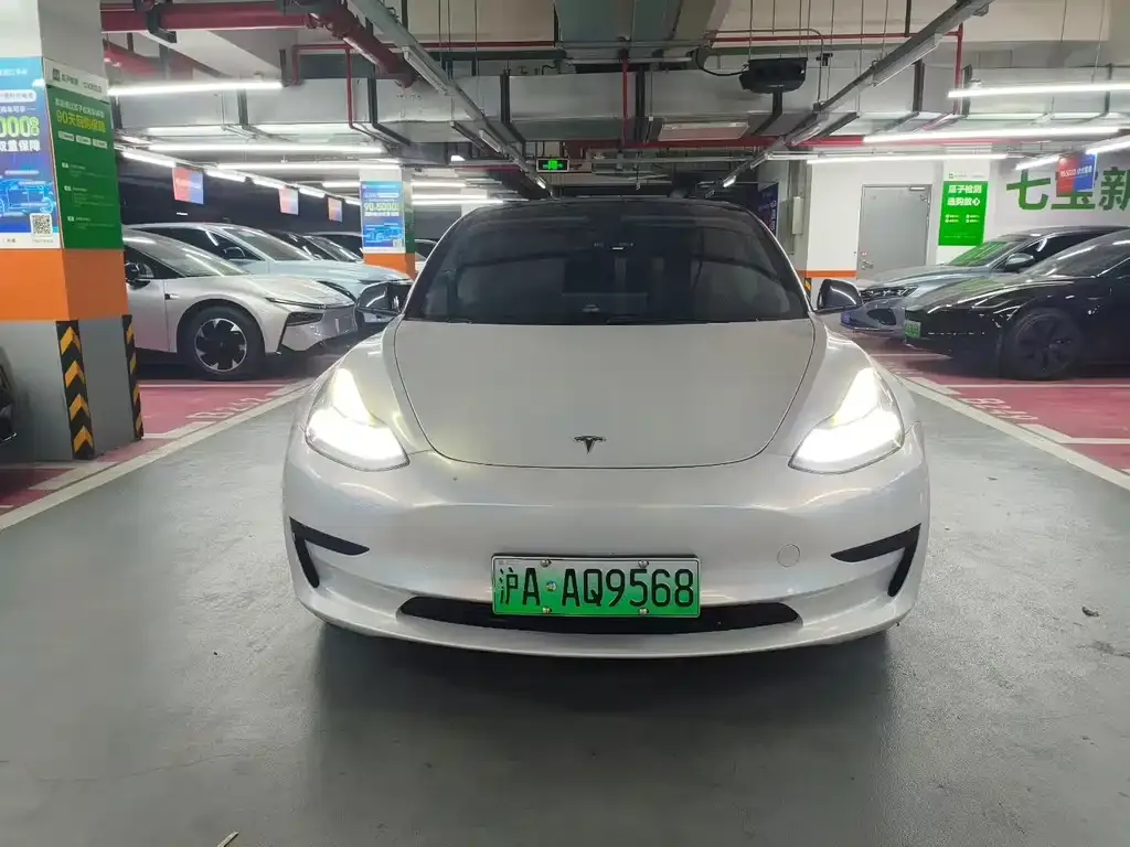 Tesla Model 3 — фото 3