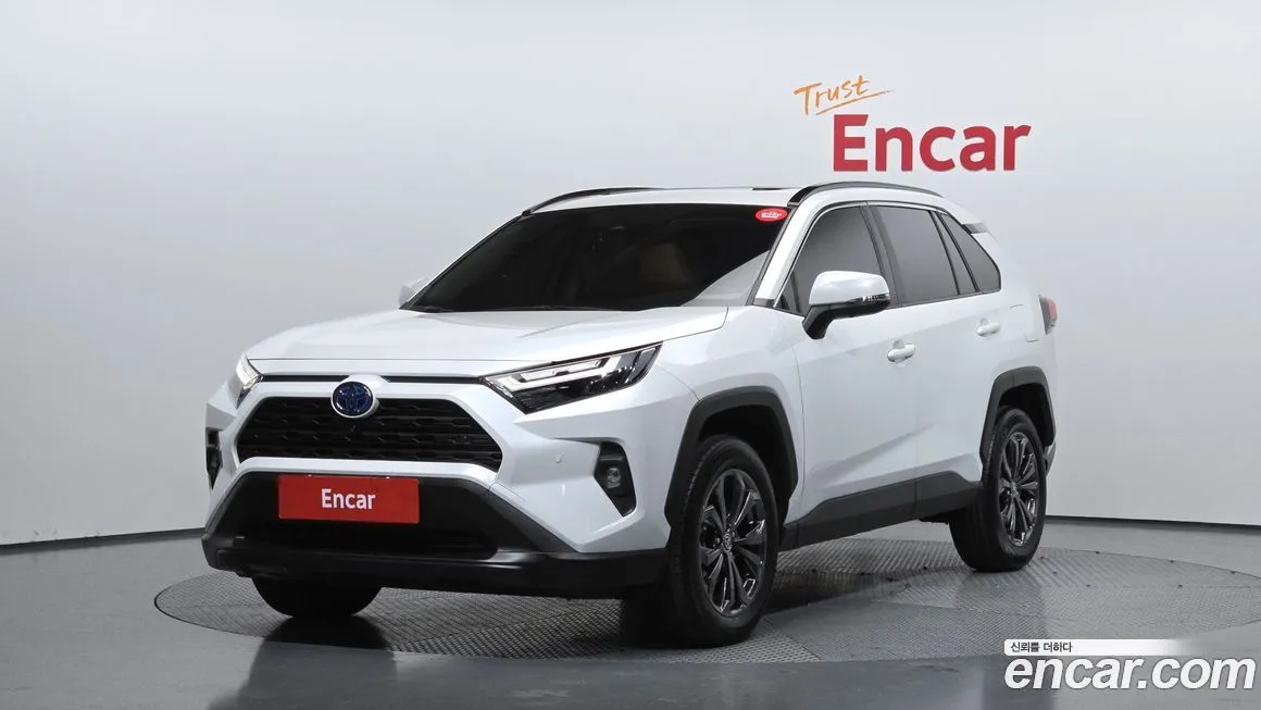 Toyota RAV4 2024 из KR, фото 1