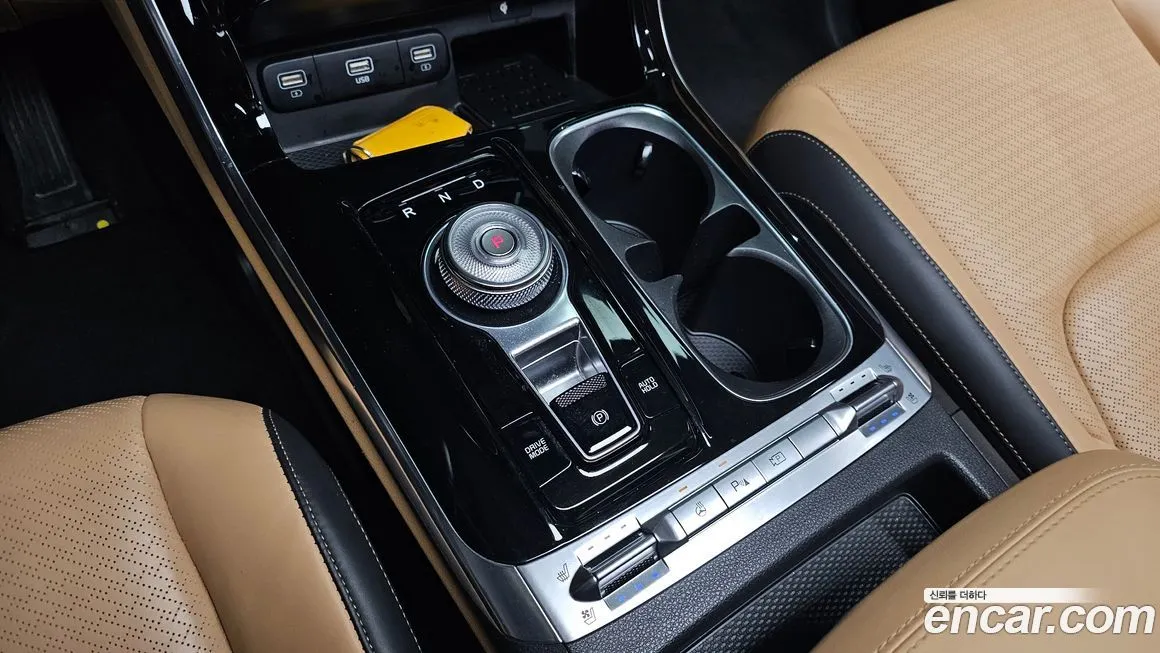 Kia Carnival — фото 10