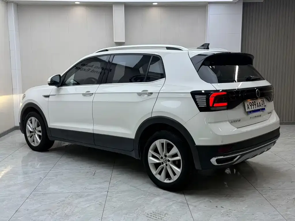 Volkswagen T-Cross — фото 9