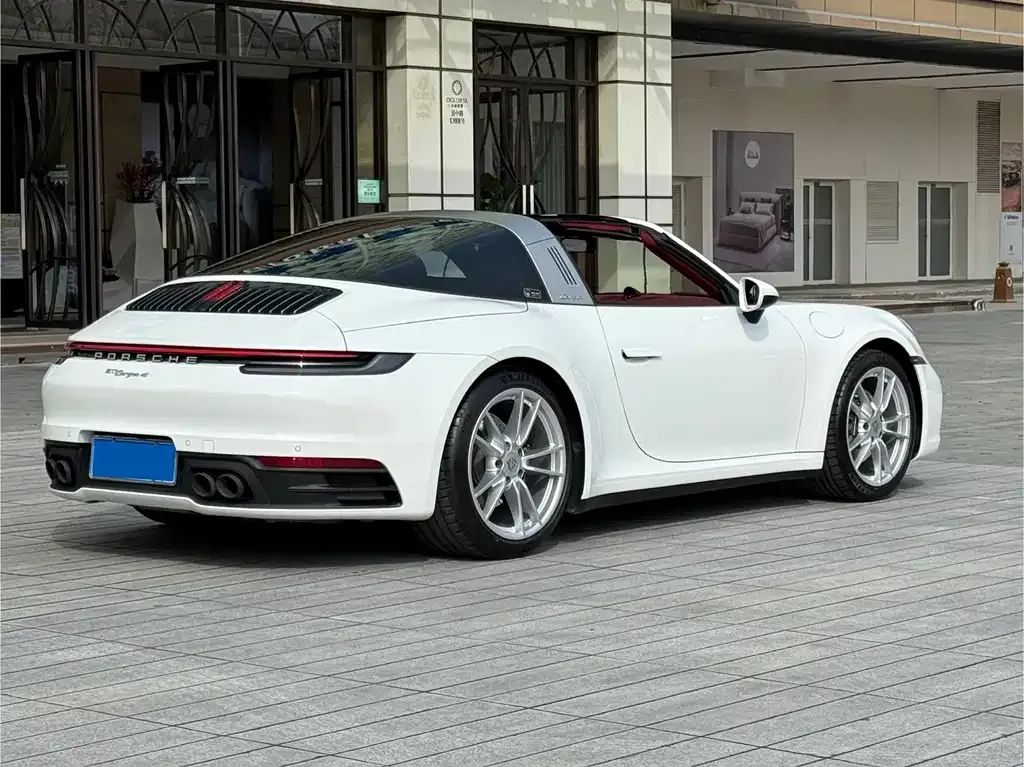 Porsche 911 2023 из CN, фото 3