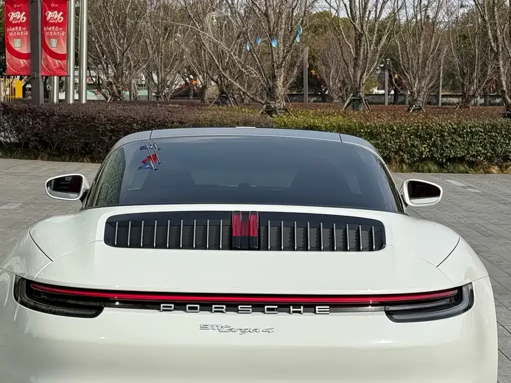 Porsche 911 2023 из CN, фото 8