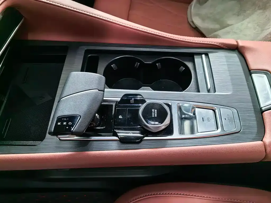 Changan CS75PLUS — фото 3