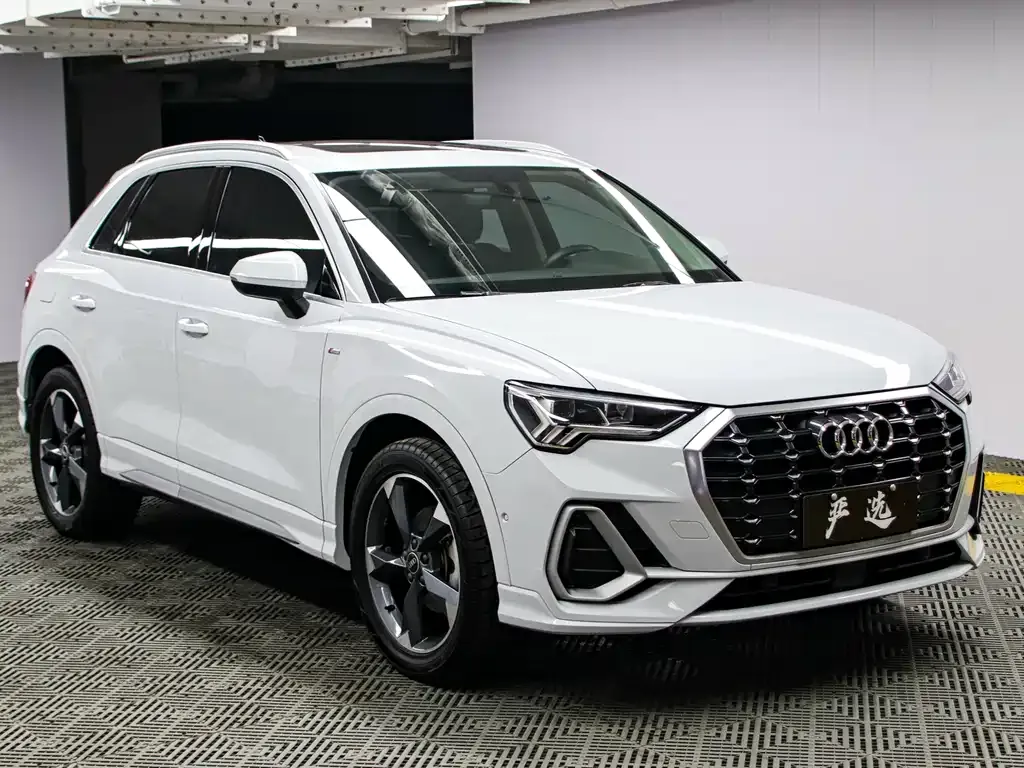 Audi Q3 — фото 9